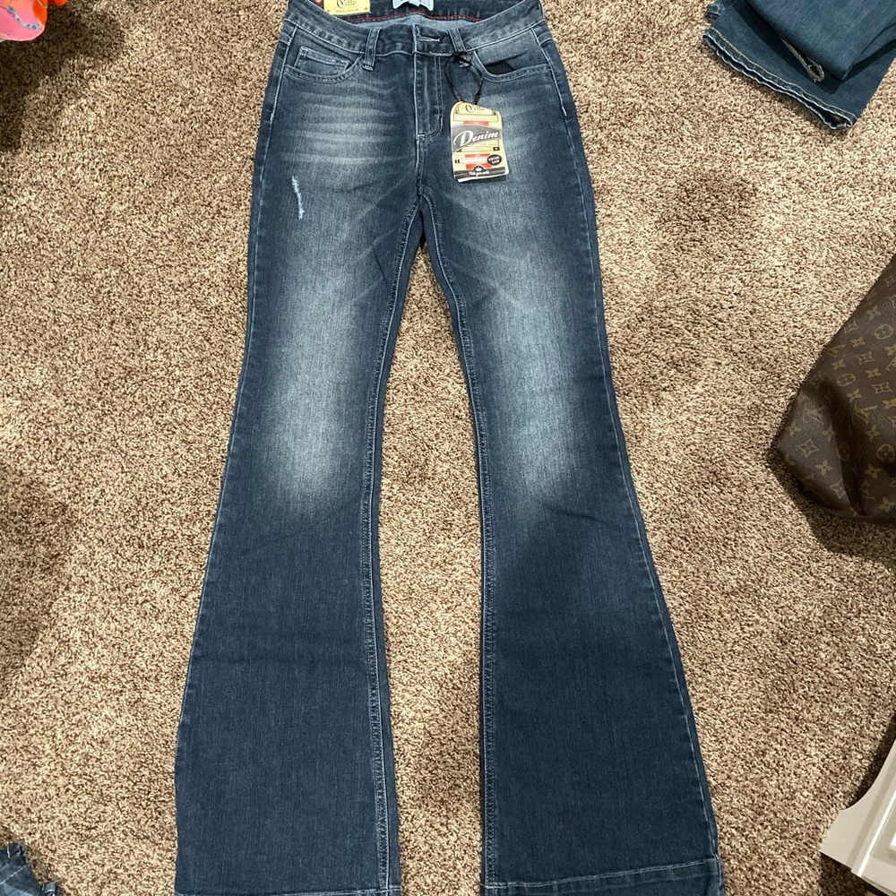 Jean - Picture 3 of 3